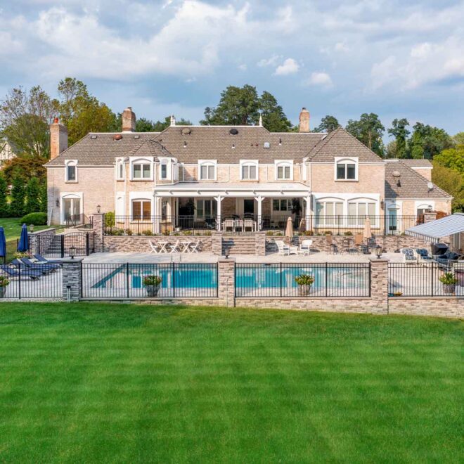 Thumbnail Gallery Image 10